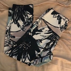 [Apana] Women’s Crop Workout / Yoga Leggings